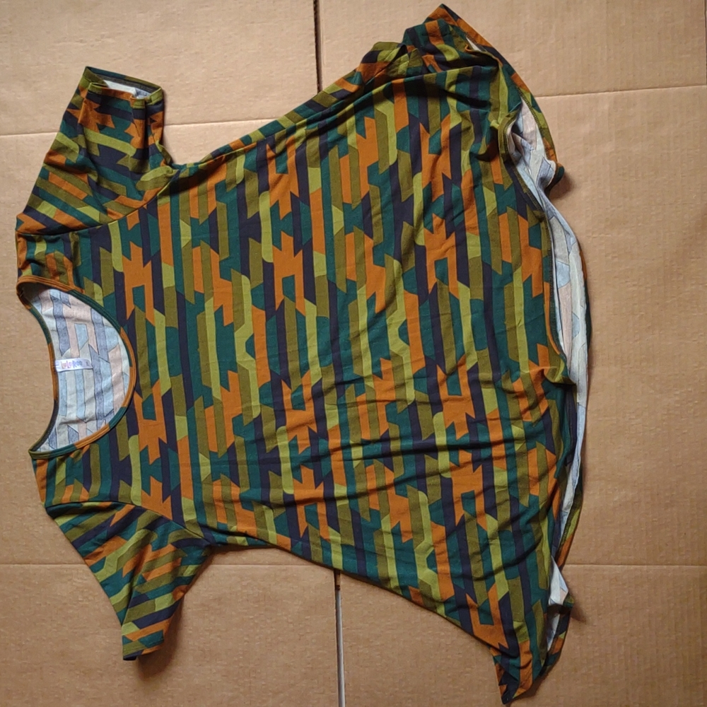LulaRoe Multi-Colored Polyester/Spandex Blouse Women's Size 2x (XXL)